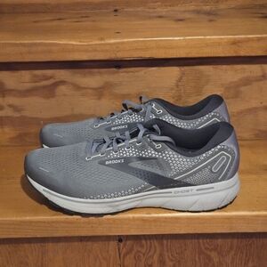 Brooks Men's (Ghost 14) Gray and Black Sneakers